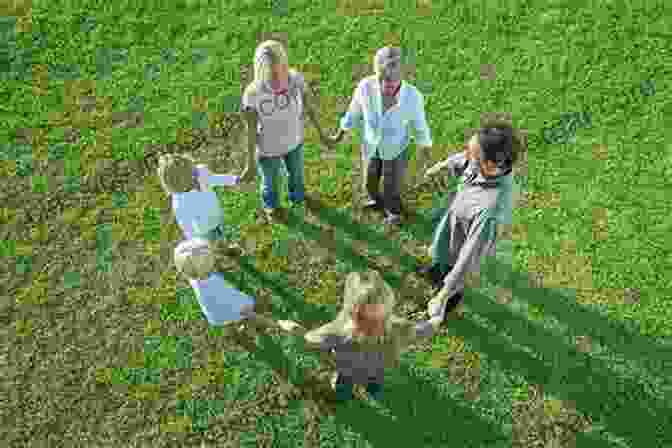 A Family Sitting Together In A Circle, Holding Hands And Talking. Family Conflict: Managing The Unexpected (Key Themes In Family Communication)